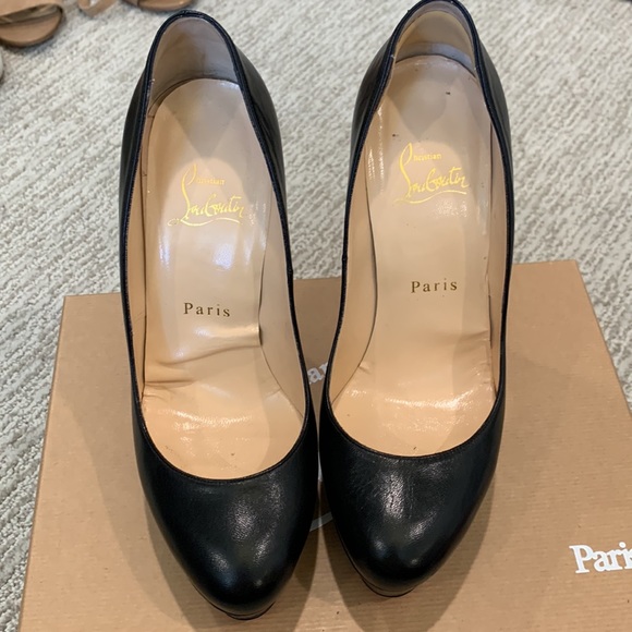 Christian Louboutin black heels - Picture 7 of 10